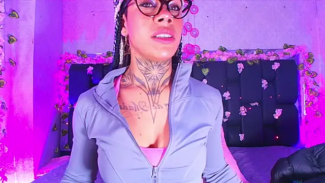 canela oss online show from September 12, 2025, 11:54 am