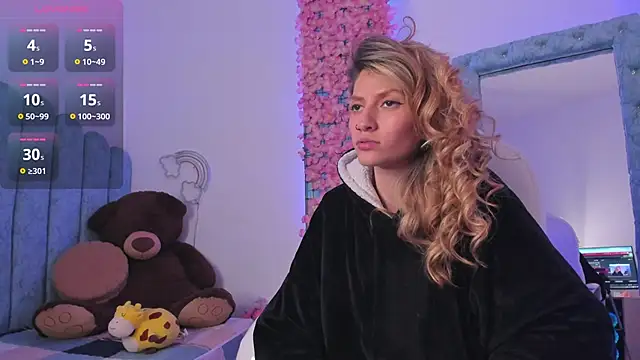 summer sweet  online show from December 17, 2024, 10:34 am