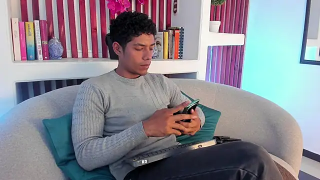 wagz online show from May 11, 2026, 8:28 pm