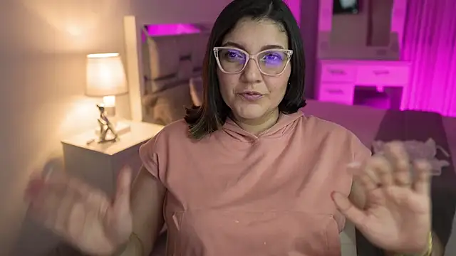 Camilaa bueno online show from December 19, 2024, 3:29 am