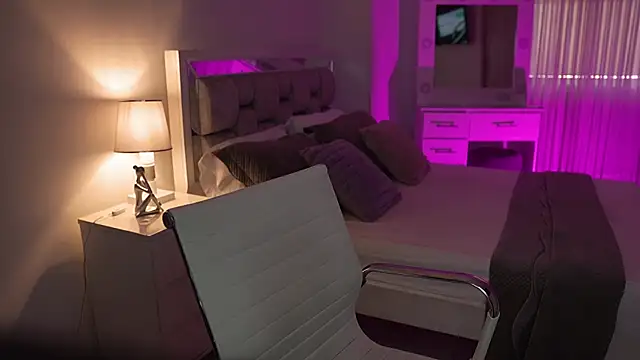 Camilaa bueno online show from December 19, 2024, 9:28 pm