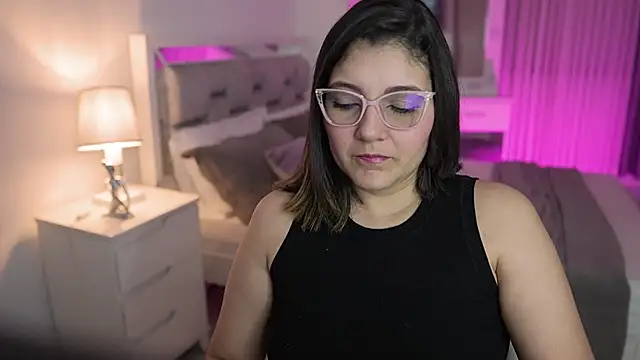 Camilaa bueno online show from January 16, 2025, 1:58 am