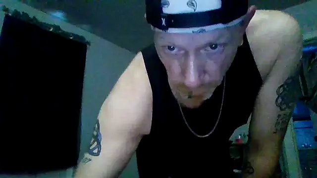 muffgoldcock online show from September 19, 2025, 12:50 pm