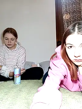 ella grays online show from October 18, 2025, 6:41 pm