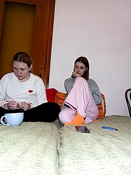 ella grays online show from January 9, 2026, 5:04 pm