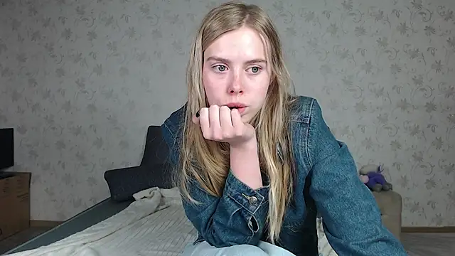 sofiaa here online show from May 21, 2026, 11:56 pm