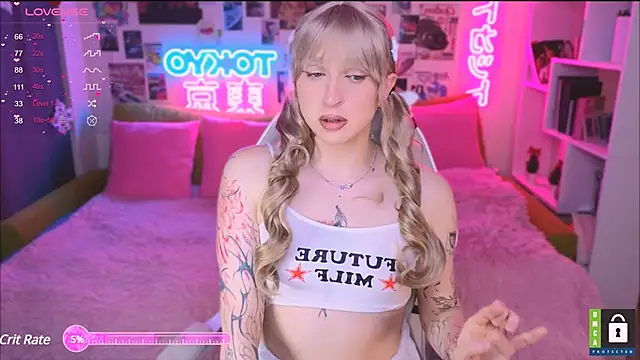 p1nkvenom online show from February 5, 2025, 7:20 pm