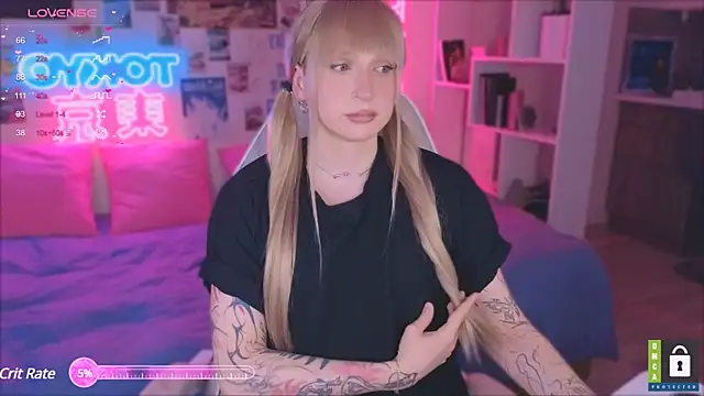 p1nkvenom online show from March 15, 2025, 6:32 pm