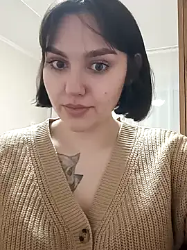 Snapshot of Hoot_owl_cb chatting on January 15, 2025, 8:20 am Hoot owl cb online show from January 15, 2025, 8:20 am