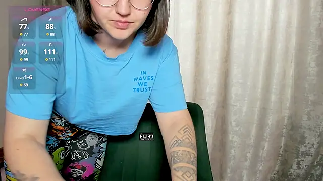 Snapshot of Hoot_owl_cb chatting on February 25, 2025, 2:03 am Hoot owl cb online show from February 25, 2025, 2:03 am