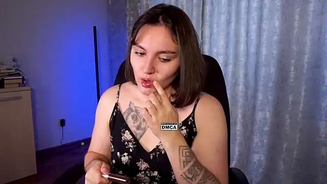 Snapshot of Hoot_owl_cb chatting on October 6, 2025, 2:09 am Hoot owl cb online show from October 6, 2025, 2:09 am