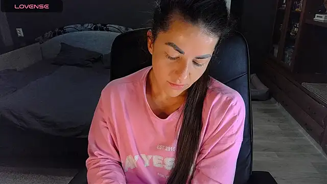 Aria Dl online show from October 2, 2025, 12:01 pm