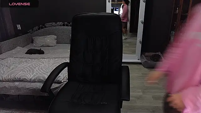 Aria Dl online show from December 17, 2025, 12:44 pm