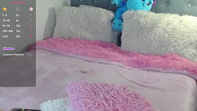 Miah hilton2 online show from October 20, 2025, 9:04 pm