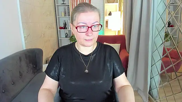 AlexandraKind online show from January 13, 2026, 1:38 pm