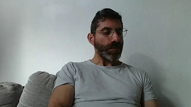 alcatraz009 online show from September 19, 2025, 6:48 am