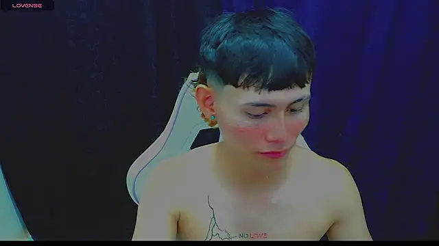 tanjiro cute online show from October 26, 2025, 8:37 pm