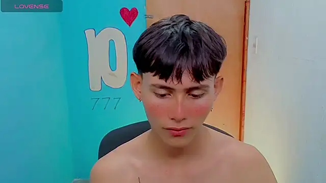 tanjiro cute online show from April 20, 2026, 3:31 am