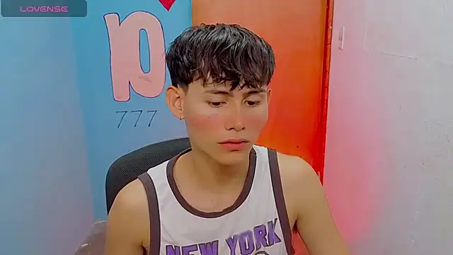 tanjiro cute online show from May 15, 2026, 4:52 am