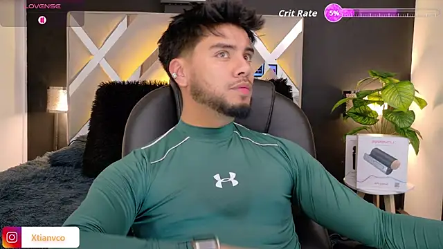 Tommidubois online show from November 26, 2025, 4:02 am