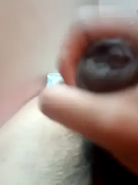 Vignesh3246 online show from December 6, 2024, 5:11 pm