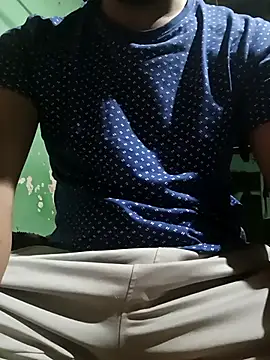 Vignesh3246 online show from October 2, 2025, 5:20 pm