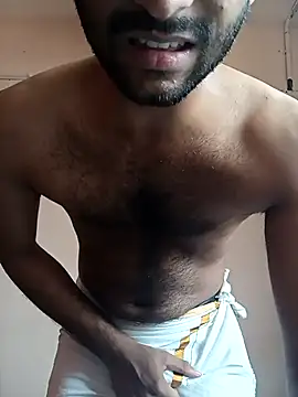 Vignesh3246 online show from November 10, 2025, 7:18 am