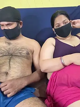 vinky05 online show from September 13, 2025, 3:45 pm
