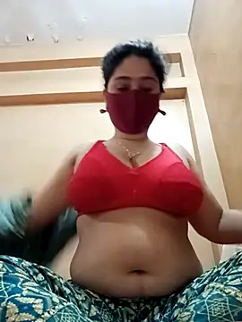 Magical Girl- online show from February 17, 2025, 7:15 am