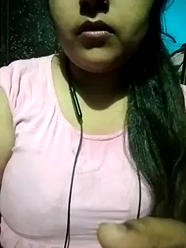 Love-Veronica online show from March 12, 2026, 6:14 pm