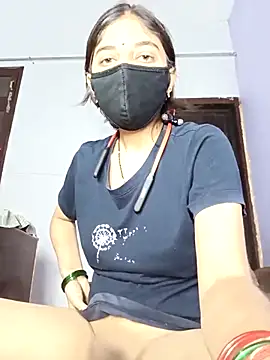 Amzing-Couple online show from September 24, 2025, 3:37 pm