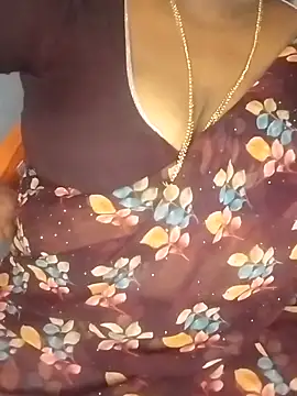 Sexy Radhikaa online show from September 27, 2025, 4:17 am