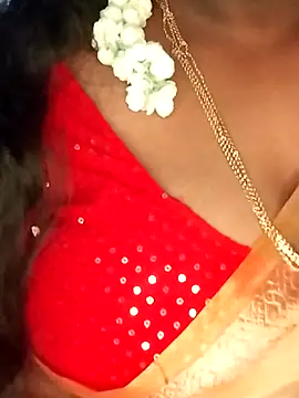 Sexy Radhikaa online show from June 4, 2026, 3:56 am