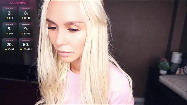 Snapshot of BrittByron chatting on October 24, 2025, 7:27 am BrittByron online show from October 24, 2025, 7:27 am