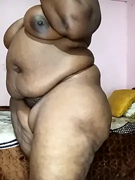 Snapshot of Sweetblackassxxx505 chatting on October 29, 2025, 6:31 pm Sweetblackassxxx505 online show from October 29, 2025, 6:31 pm