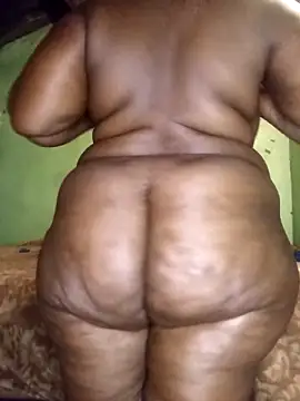 Snapshot of Sweetblackassxxx505 chatting on May 10, 2026, 6:02 pm Sweetblackassxxx505 online show from May 10, 2026, 6:02 pm
