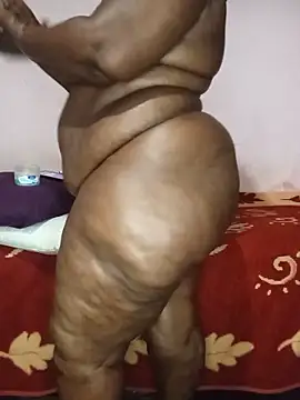 Snapshot of Sweetblackassxxx505 chatting on June 18, 2026, 10:25 pm Sweetblackassxxx505 online show from June 18, 2026, 10:25 pm