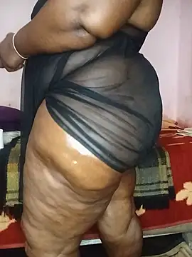 Snapshot of Sweetblackassxxx505 chatting on June 25, 2026, 10:58 pm Sweetblackassxxx505 online show from June 25, 2026, 10:58 pm