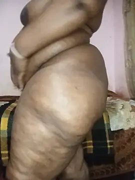 Snapshot of Sweetblackassxxx505 chatting on August 7, 2026, 12:01 am Sweetblackassxxx505 online show from August 7, 2026, 12:01 am