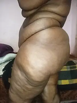 Snapshot of Sweetblackassxxx505 chatting on August 7, 2026, 6:32 pm Sweetblackassxxx505 online show from August 7, 2026, 6:32 pm