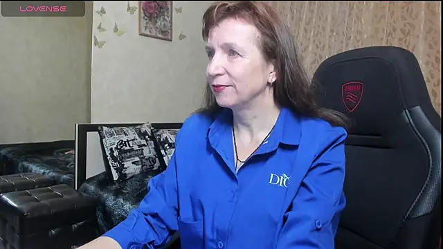 Debra Phoenix online show from November 21, 2025, 10:30 pm