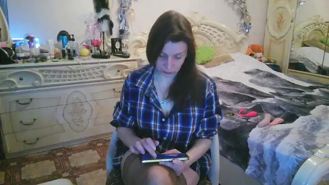 Debra Phoenix online show from April 9, 2026, 10:26 pm