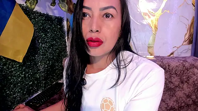 Snapshot of MeleekXXX_ chatting on July 3, 2026, 8:15 pm MeleekXXX online show from July 3, 2026, 8:15 pm