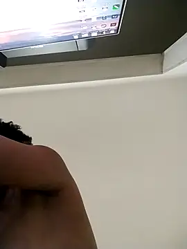 GoddessCarrie online show from April 4, 2026, 5:27 am