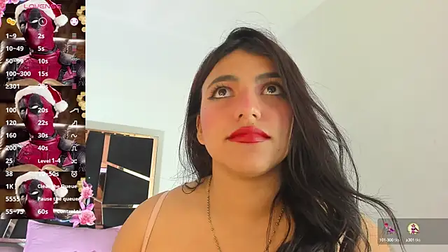 Naomy veracruz  online show from December 7, 2024, 1:51 pm