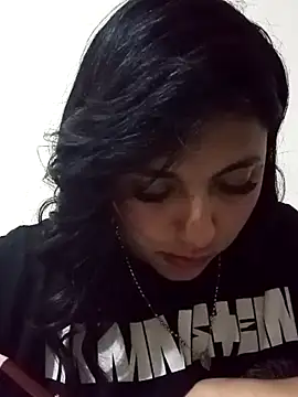 Naomy veracruz  online show from November 10, 2025, 1:48 am