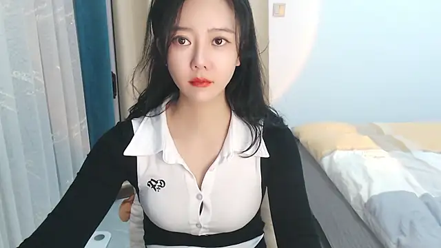 zoe-keke online show from December 15, 2024, 12:06 pm