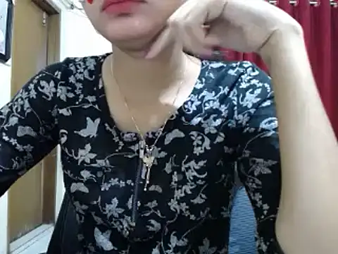 taisina online show from February 7, 2025, 9:04 pm