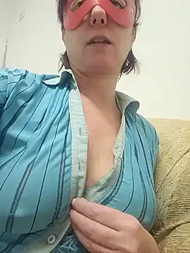 Snapshot of Vagabondainnamorata chatting on January 6, 2025, 4:02 pm Vagabondainnamorata online show from January 6, 2025, 4:02 pm