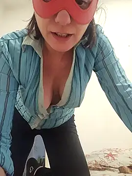 Snapshot of Vagabondainnamorata chatting on February 22, 2025, 4:09 pm Vagabondainnamorata online show from February 22, 2025, 4:09 pm